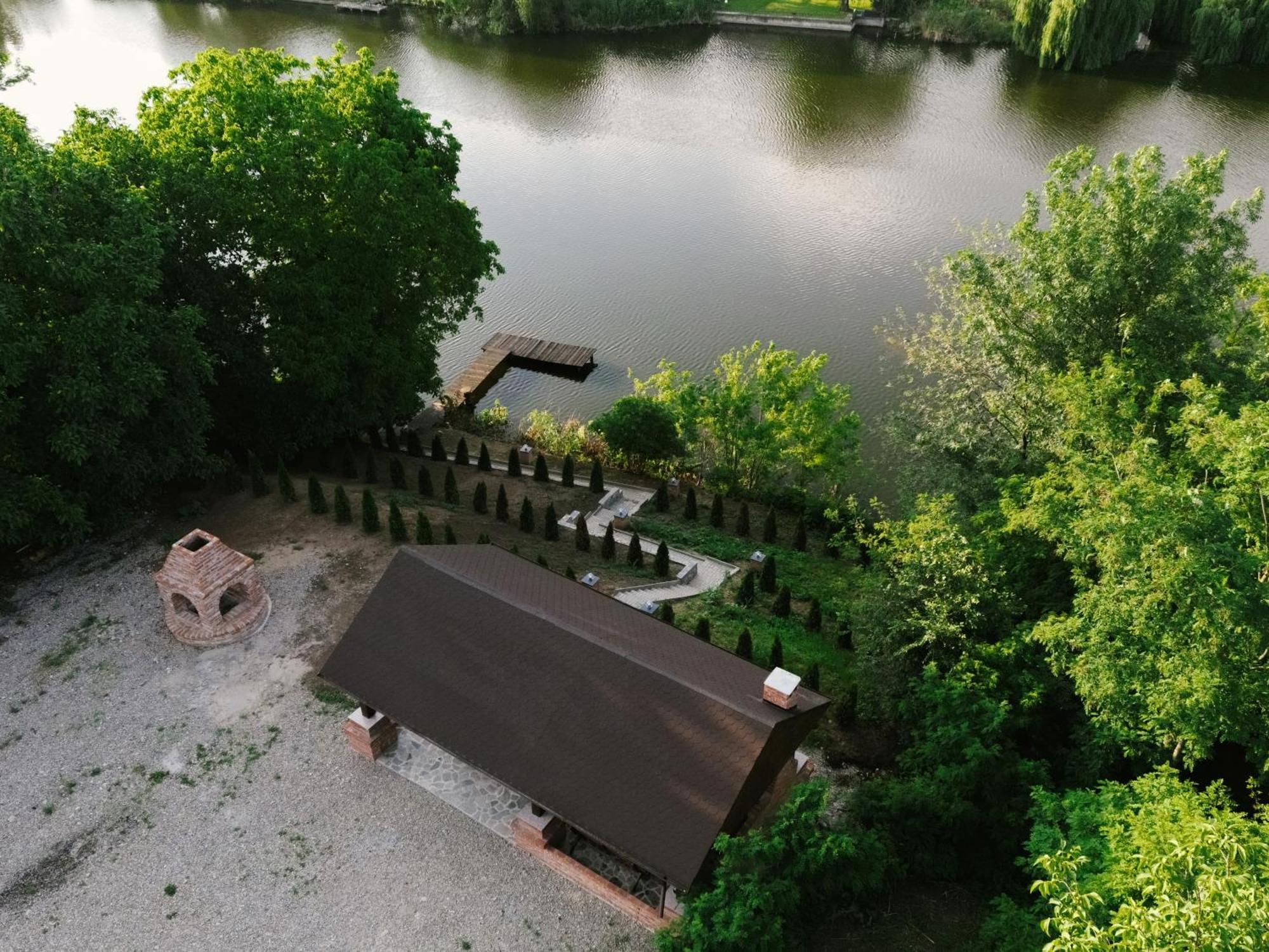 Madison Lake Villa Балотешть Екстер'єр фото